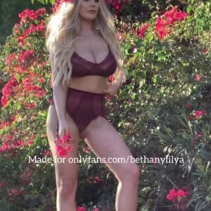 Bethany Lily Out Of Out Influencer Porn Titsout Hot My Tits Xxx Shake