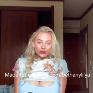 Bethany Lily Hot Straight Top Video Sex Blue Jeans Jeans Blue Xxx Porn