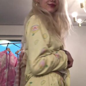 Bunbunniesss Hot Boob Straight Present Sex Porn Influencer The Present